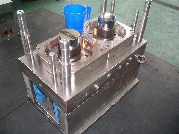 Elements of mould