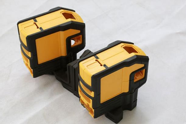 What are the factors influencing the price of injection molds manufactured by injection mold factories?