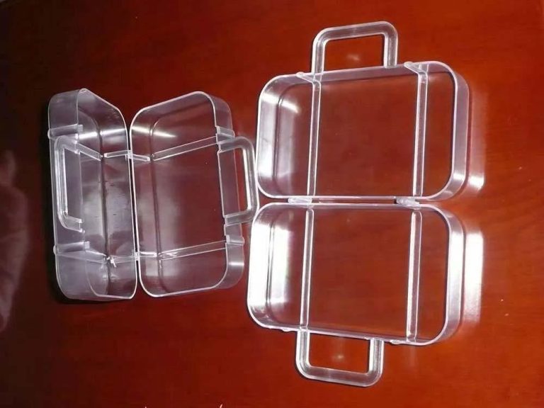 Plastic injection molding plant