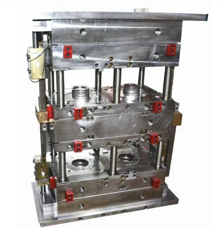 Step by step injection moulding process