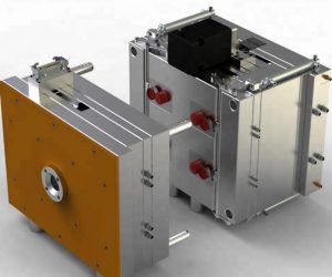 What are advantages disadvantages of plastic mold injection molding